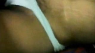 सींग का बना स्तनपान कराने वाली महिला