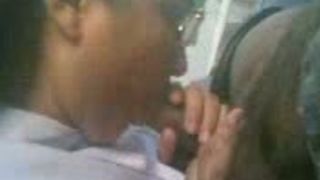 नून चूसने उसके चालक