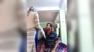 गर्म कॉलेज की लड़कियों के साथ उसके प्रेमी