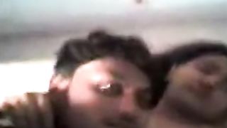 मासूम लड़की उसके स्तन बीएफ द्वारा