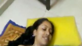 देसी गर्म प्रेमिका उसे निहार प्रेमी डिक