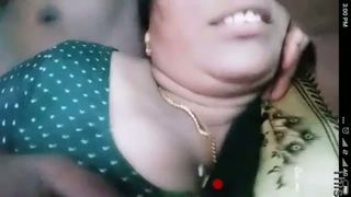 देसी भाभी घर में सेक्स प्रेमी के साथ