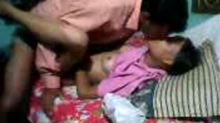 नि: शुल्क भारतीय अश्लील नौकरानी के मालिक द्वारा