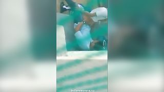 छिपे हुए कैमरे एमएमएस की लड़की के साथ आउटडोर सेक्स