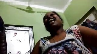 हिंदी सेक्स वीडियो की एक सांवली और विवाहित, नौकरानी,