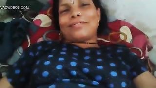भारतीय देसी भाभी घर में सेक्स एक घर