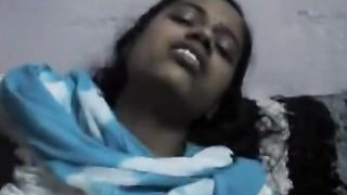 नौकर की तरह उंगलियों