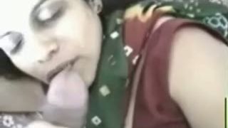 देसी लक्ष्मी नाक नौकरी के लिए प्रेमी