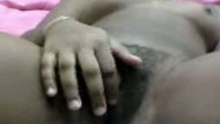 कॉलेज लड़की मंजुला
