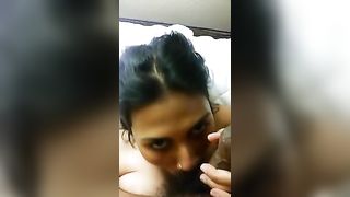 देसी चाची ने हिंदी ऑडियो के साथ हॉट blowjob सत्र दिया