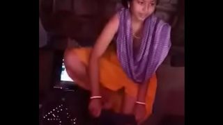 देसी भाभी की साड़ी draping एमएमएस
