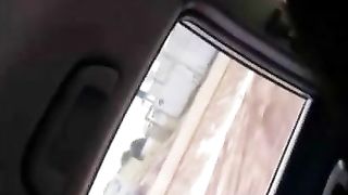 पर्यटक सफेद आदमी मिल Blowjob