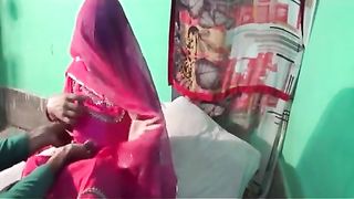 हिंदी सेक्स वीडियो की इस bhabhis दूसरी पहली रात