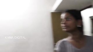 नोएडा जिम ट्रेनर के साथ सेक्स कर रही छात्र लीक एमएमएस स्कैंडल्स