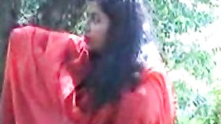 बड़े स्तन भाभी