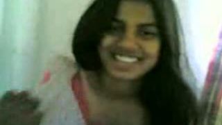 उसके स्तन को छू