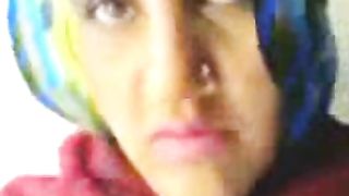 Fsiblog गांव भाभी दिखाने के लिए उसे रसदार स्तन पर कैम