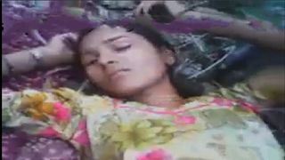 पंजाबी सेक्स वीडियो गांव के किशोरी