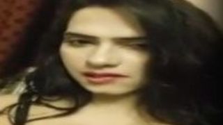 पंजाबी भाभी सनसनीखेज आकर्षक सेक्स टेप!