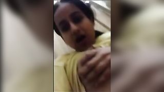 पंजाबी भाभी स्व हस्तमैथुन वीडियो