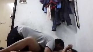 अनाचार सेक्स के बीच एक चाचा और एक देसी लड़की