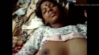 बांग्लादेशी चटगांव गांव भाभी पहली बार पड़ोसी के साथ सेक्स