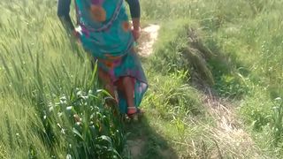 इंडियन विलेज आउटडोर सेक्स