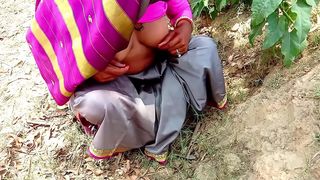 किसी ने मेरी सास को खेत मे चोद दिया विडियो हुआ वायरल