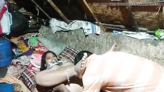 देसी भाभी की चूत पर चूम्मा दिया भैया ने सेक्स सेल्फी में