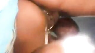 देवर के बड़े आंड खींचकर बंगाली भाभी ने अपनी चूत चुदवाई