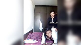 ऑफिस कलीग्स ने प्रेजेंटेशन के बाद लिया चुदाई का मजा