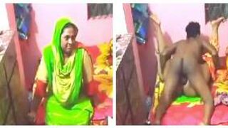 रुखसाना खालाजान की टाँगे उठाकर फैज़ल ने की चुदाई