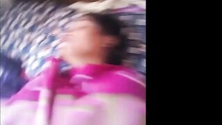 धनबाद वाली मंगेतर के बूब्स चुसता ठरकी इंसान