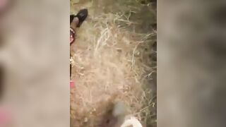 घागरा उठाकर राजस्तानी औरत ने चूत दिखाई