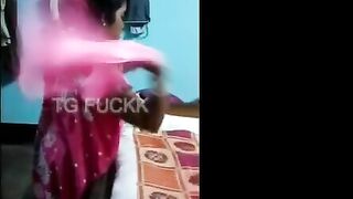 तेलुगु बीवी का मुंह वीर्य से नहलाया