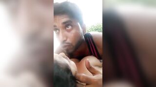 बूब्स चूसते हुए लड़के ने की गर्लफ्रेंड की चुदाई