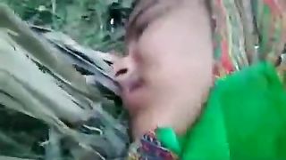 पड़ोसी के साथ मुस्लिम भाभी आउटडोर सेक्स