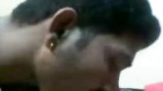 देसी भाभी देवरों के बड़े लंड के साथ खेलती हुई