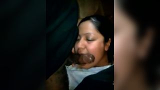 सेक्सी कार्यालय लेडी गर्म blowjob सत्र