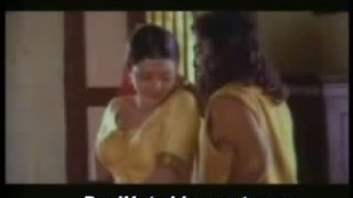 Bhanupriya गर्म