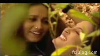 राइमा सेन चुंबन समझौता ज्ञापन सुल्ताना FSIBlog.com